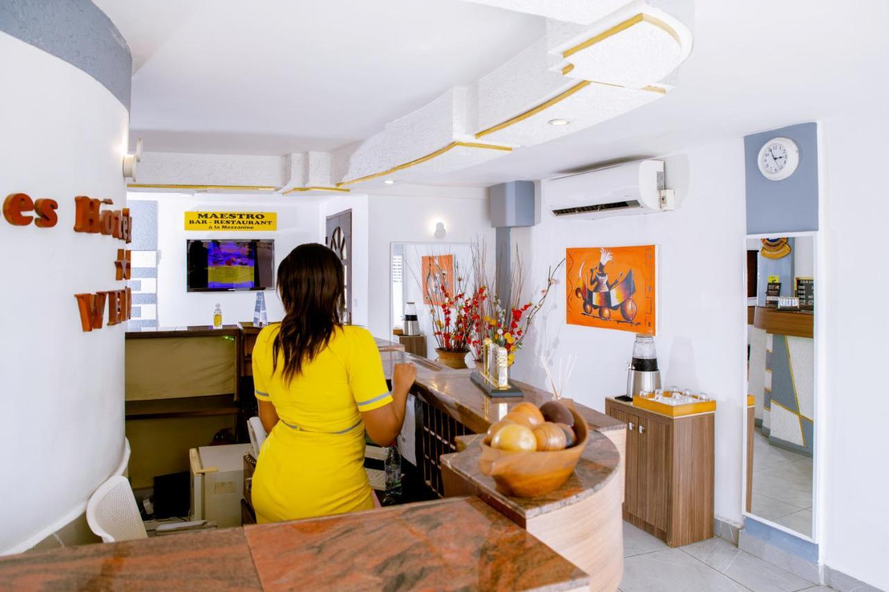 Serena Hotel Douala Bagian luar foto